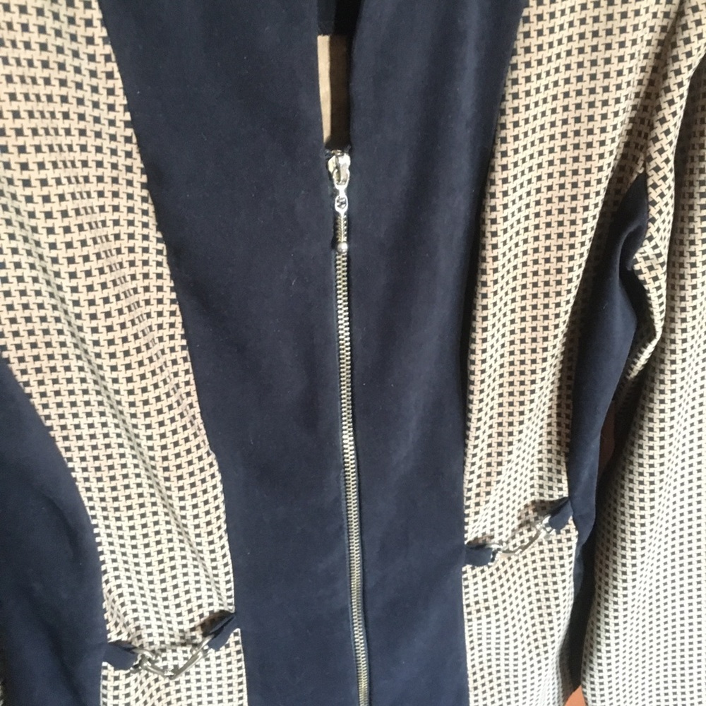 Zip-Up Blazer - Picture 2 of 3